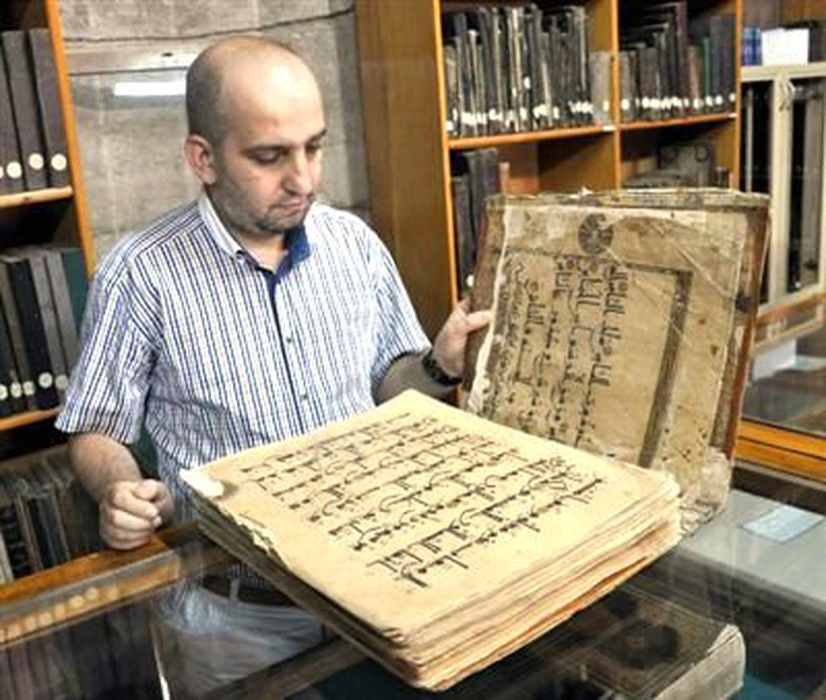 El Yazması Kuran'a Büyük İlgi