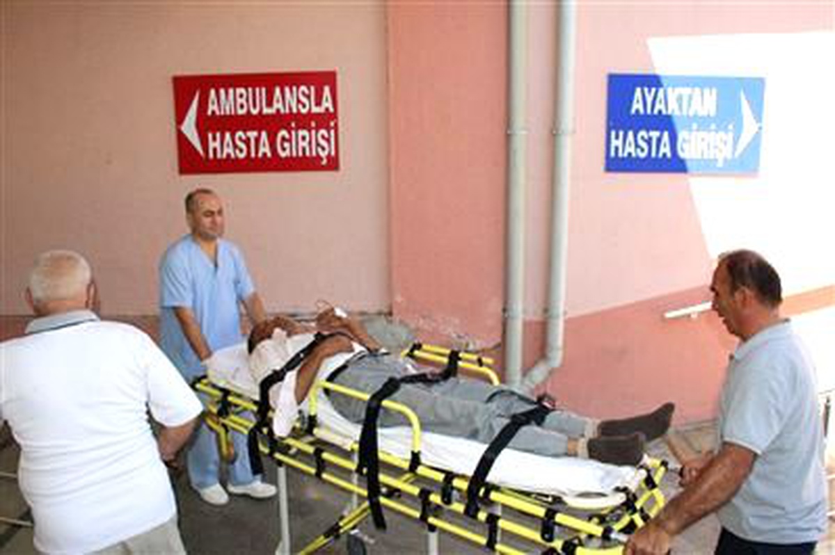 Eşine Kızdı Çamaşır Suyu İçerek İntihara Teşebbüs Etti