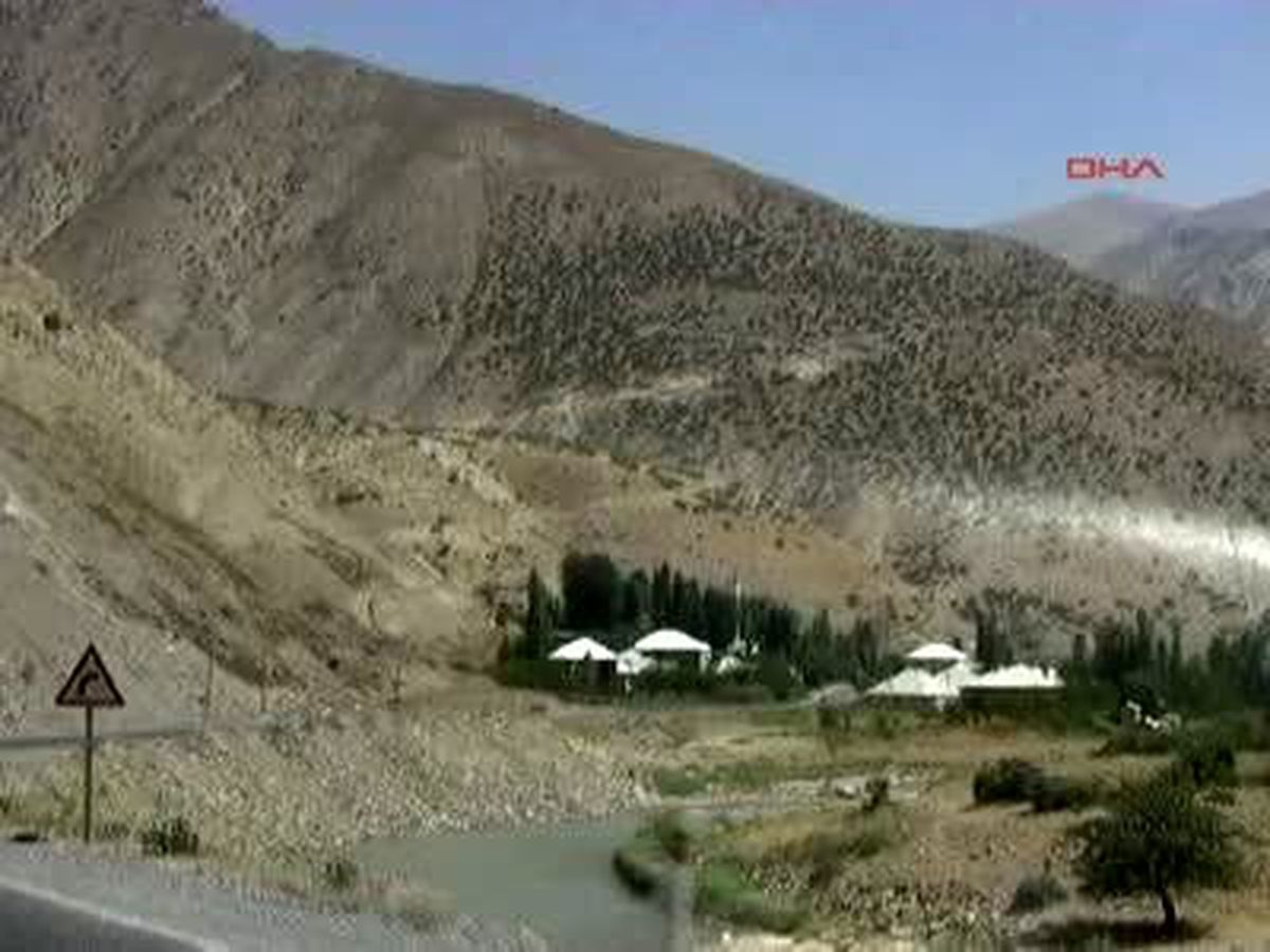Hakkari\'de Askeri Araca Mayın Tuzağı