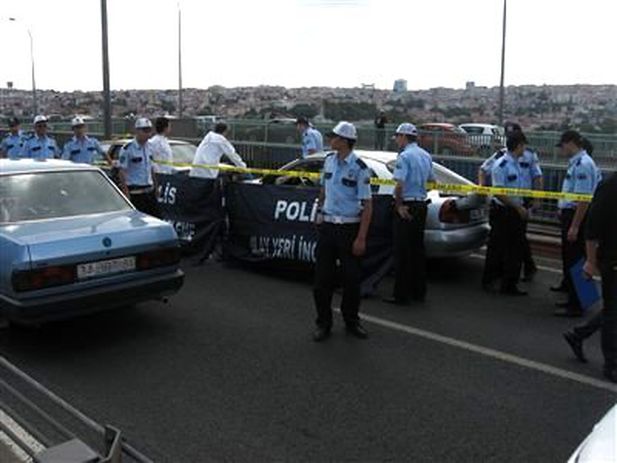 Haliç Köprüsü\'nde Yol Kavgası: 1 Ölü