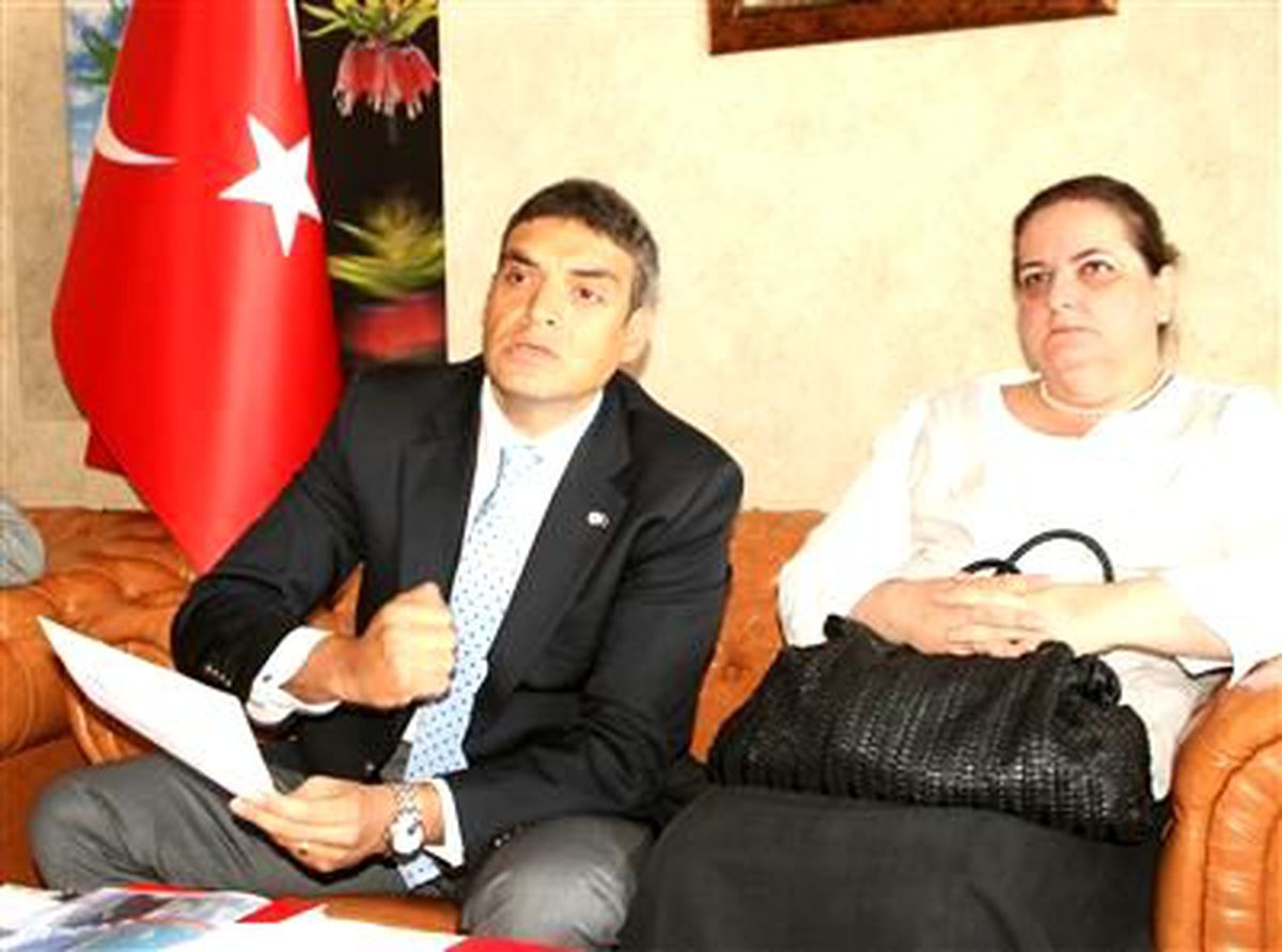 MHP\'den CHP\'ye Bayram Ziyareti
