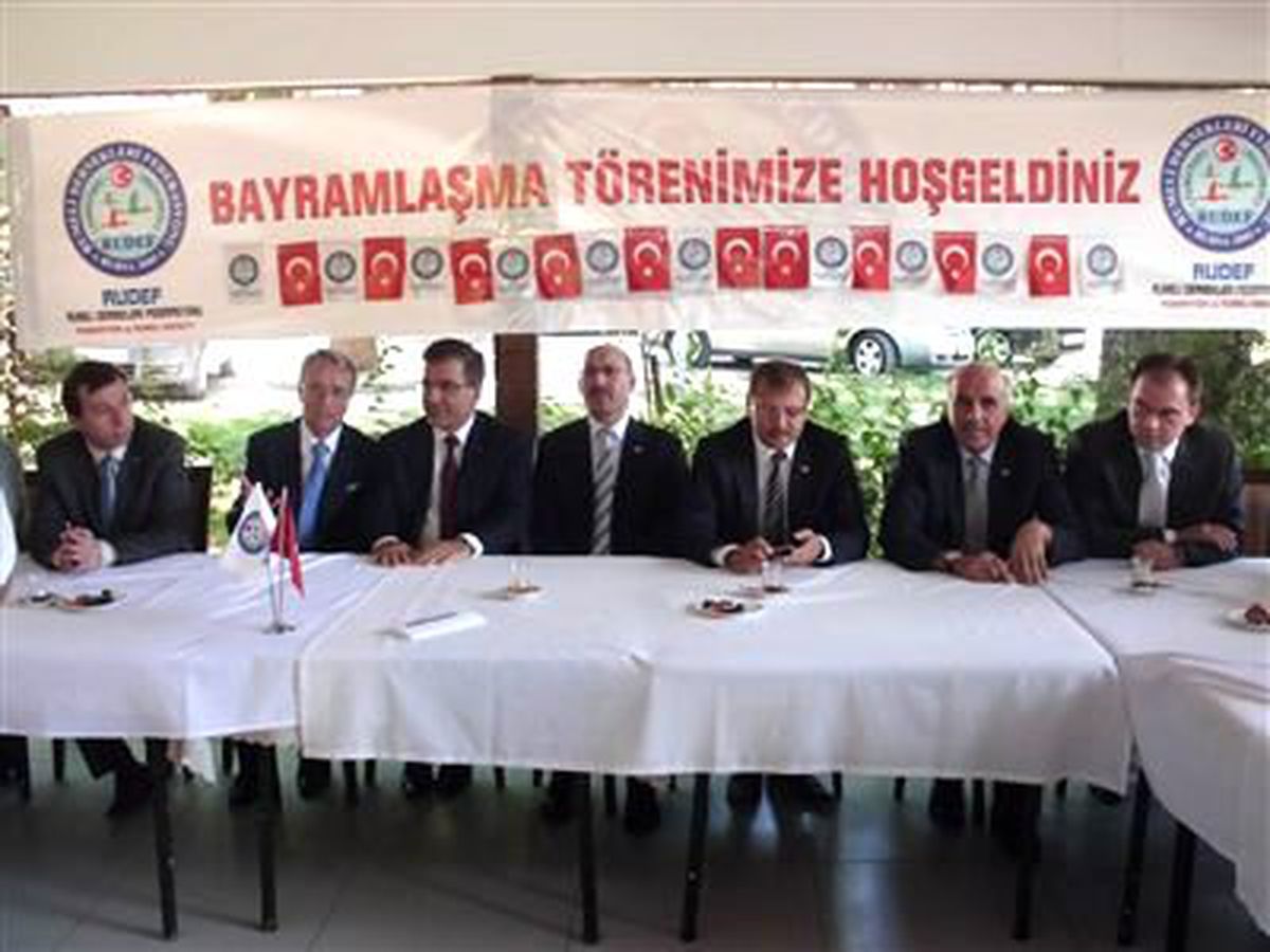 Rudef\'den Balkanlar\'a Uçak Talebi