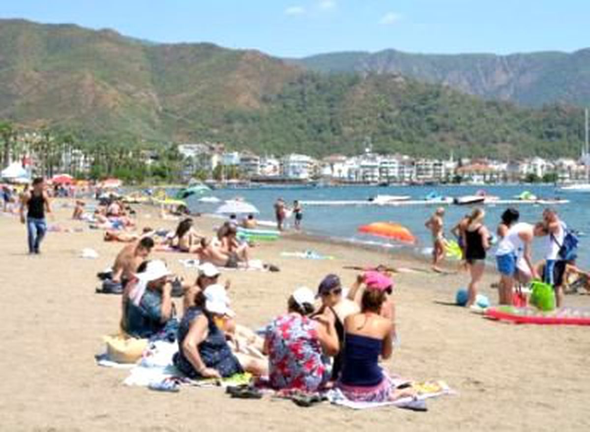 Sahillerde Bayram Bereketi