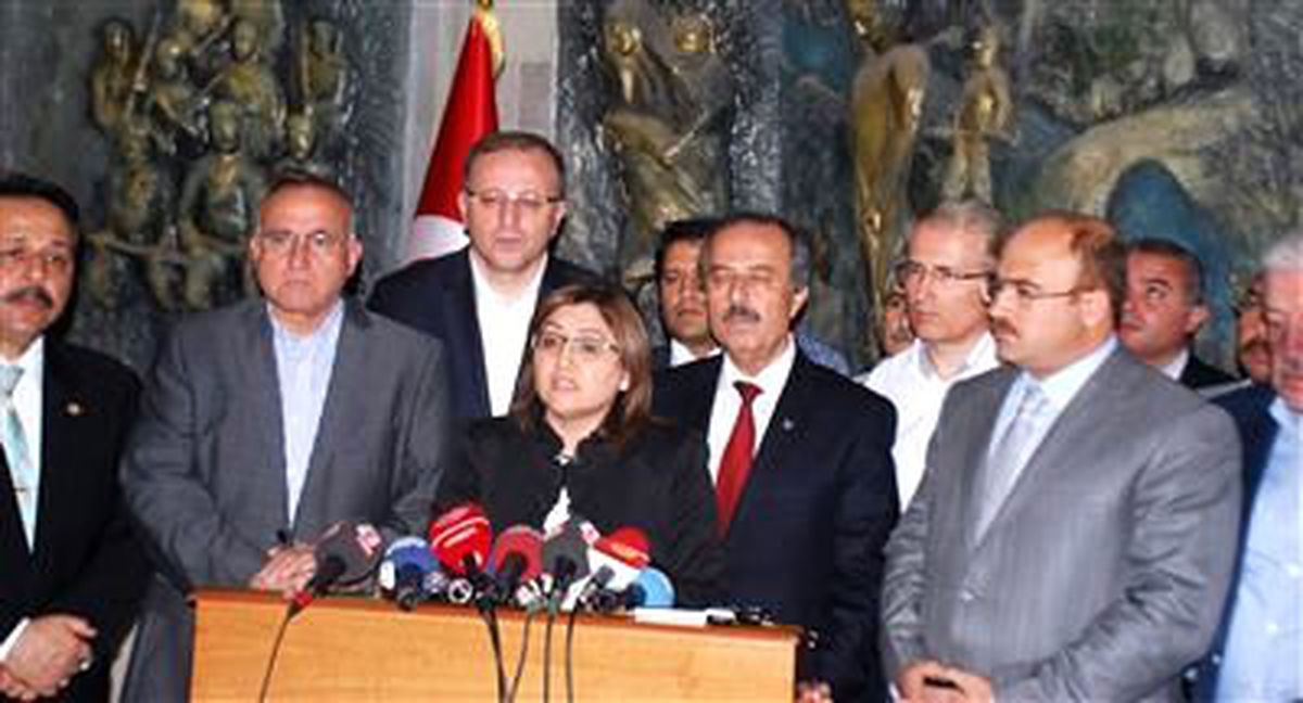 Bakan Şahin, Basın Toplantısı Yaptı