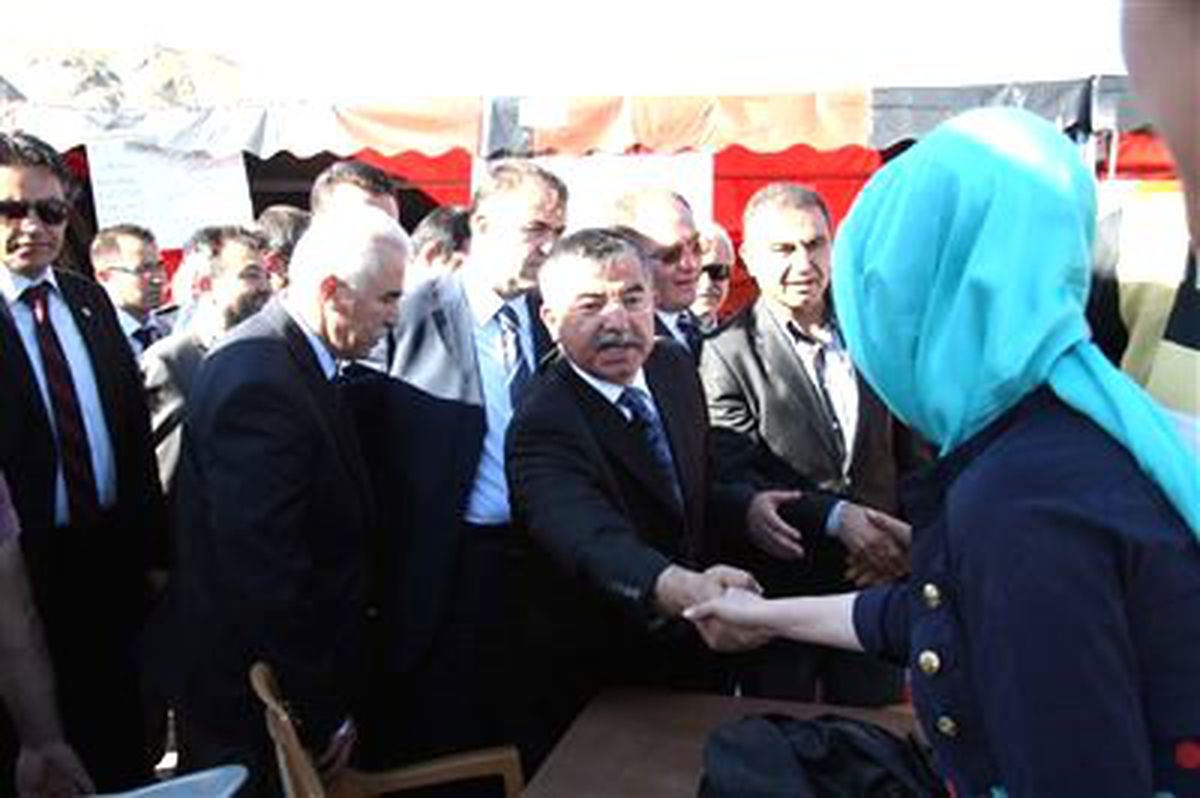 Bakan Yılmaz\'ın Sivas Temasları