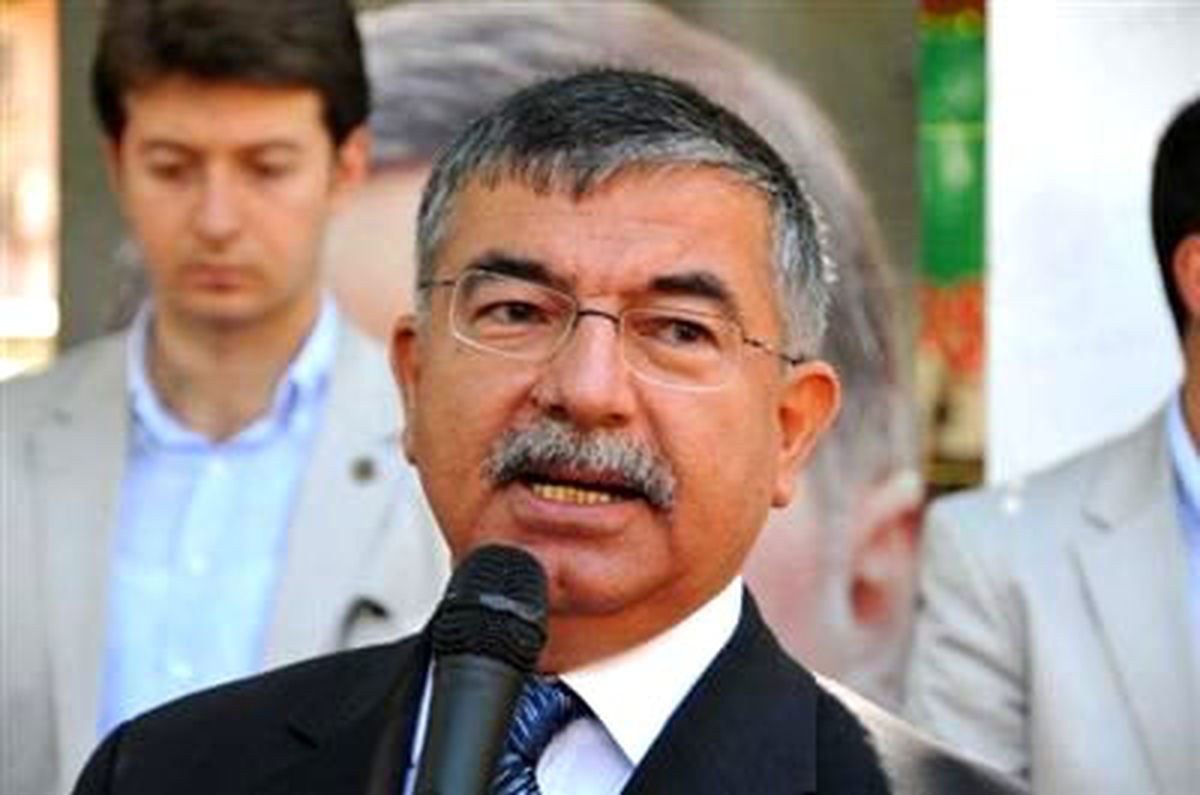 Bakan Yılmaz: Kim Elinde Kan Olanla Tokalaşırsa Bilinki Eline Kan Bulaşır