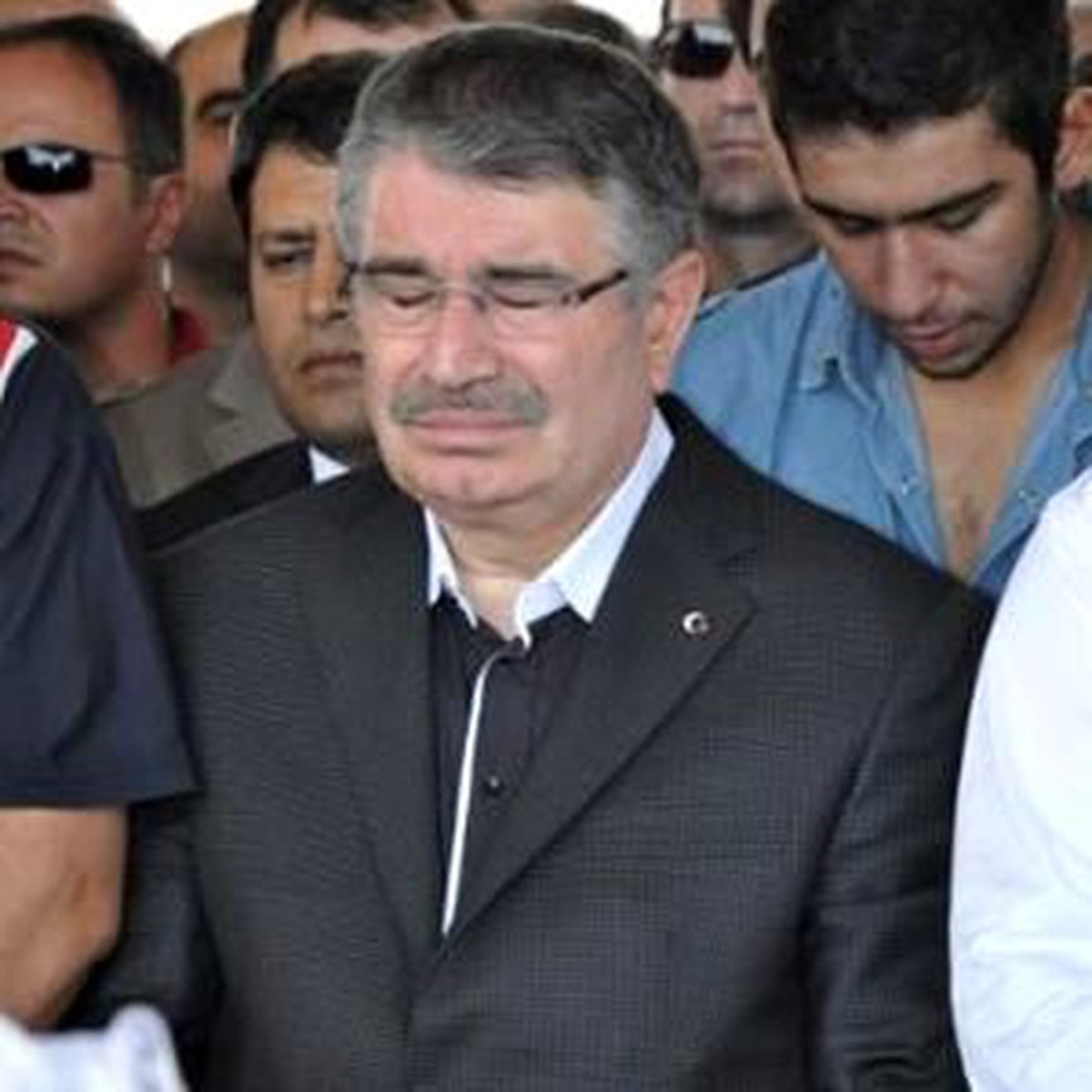 Bakanların Gözyaşları Sel Oldu