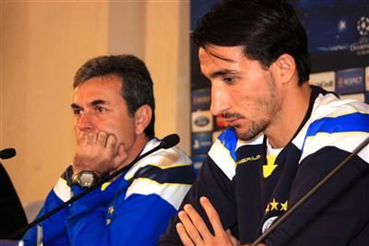 Fenerbahçe Şampiyonlar Ligi\'nde Gruplara Kalmak İstiyor