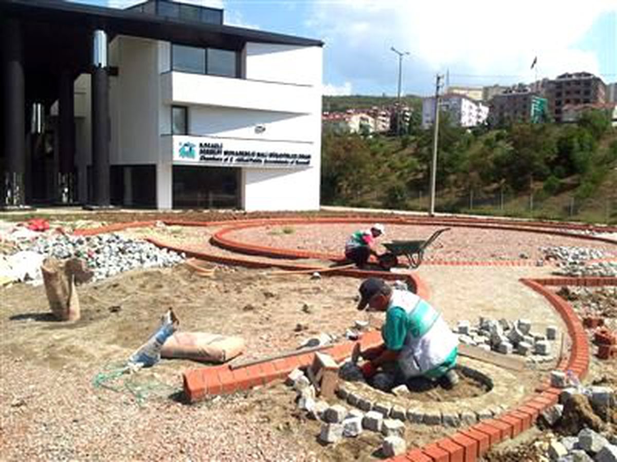 İzmit Belediyesi\'nden Park Seferberliği