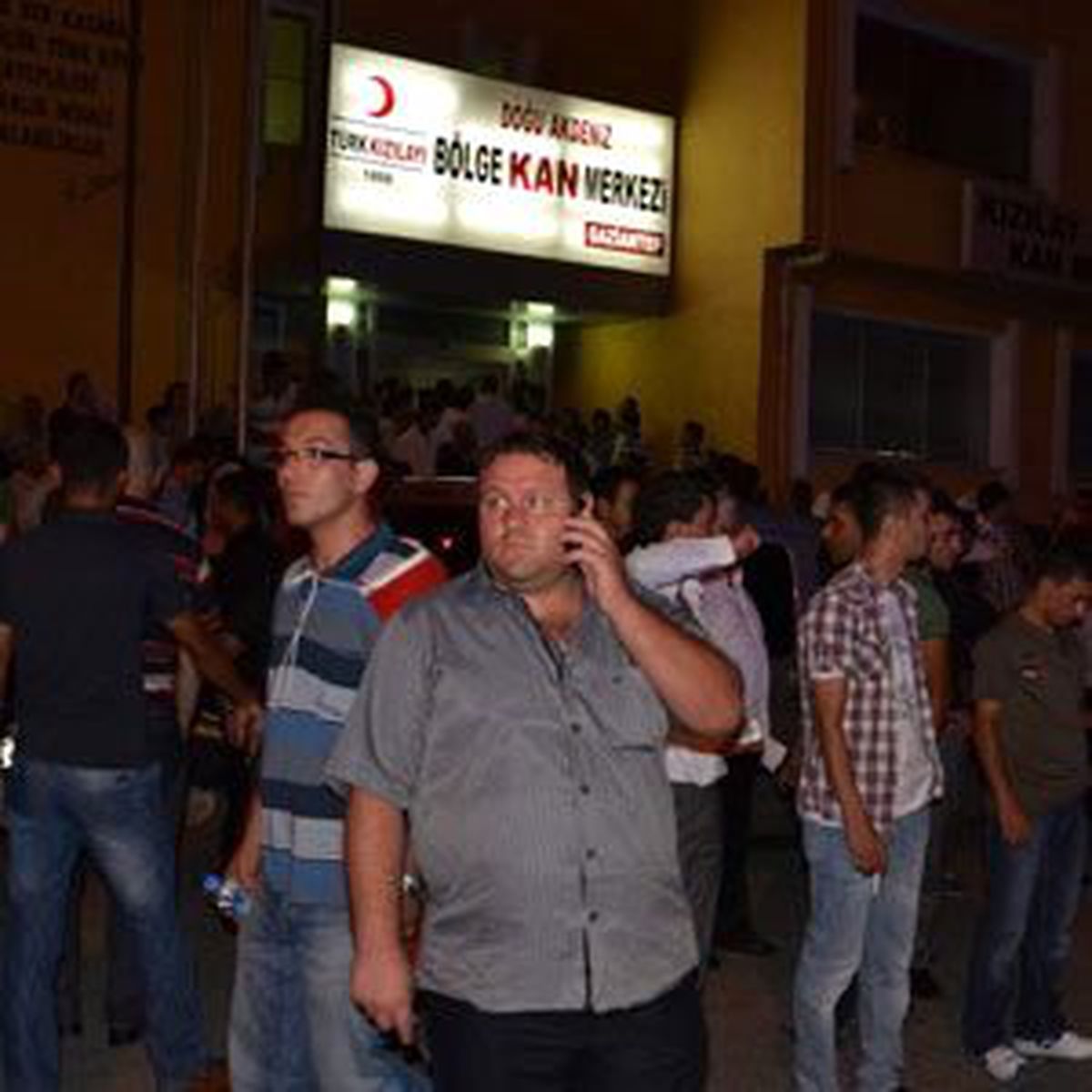 Kızılay, Gaziantep\'te Bulunan Hastanelere 100\'er Ünite Kan Sevkiyatı Yaptı