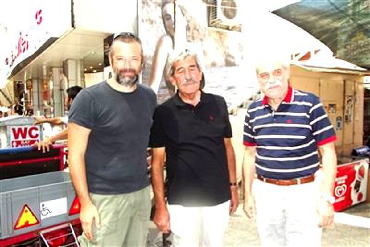 Levent Üzümcü Bayramı Ayvalık\'ta Geçirdi