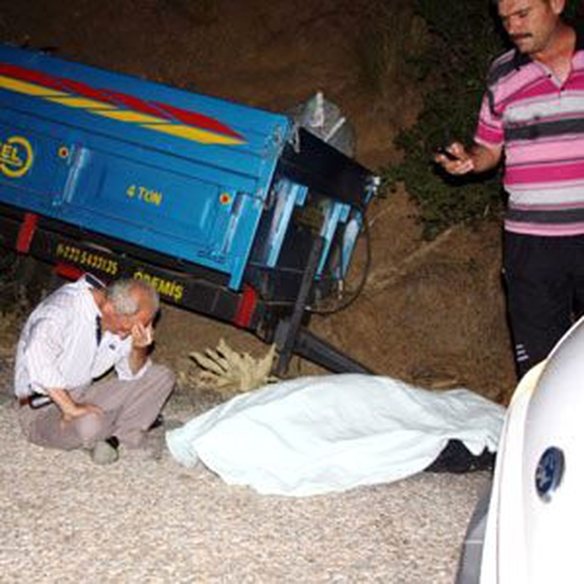 Manisa\'da Trafik Kazası: 1 Ölü, 2 Yaralı