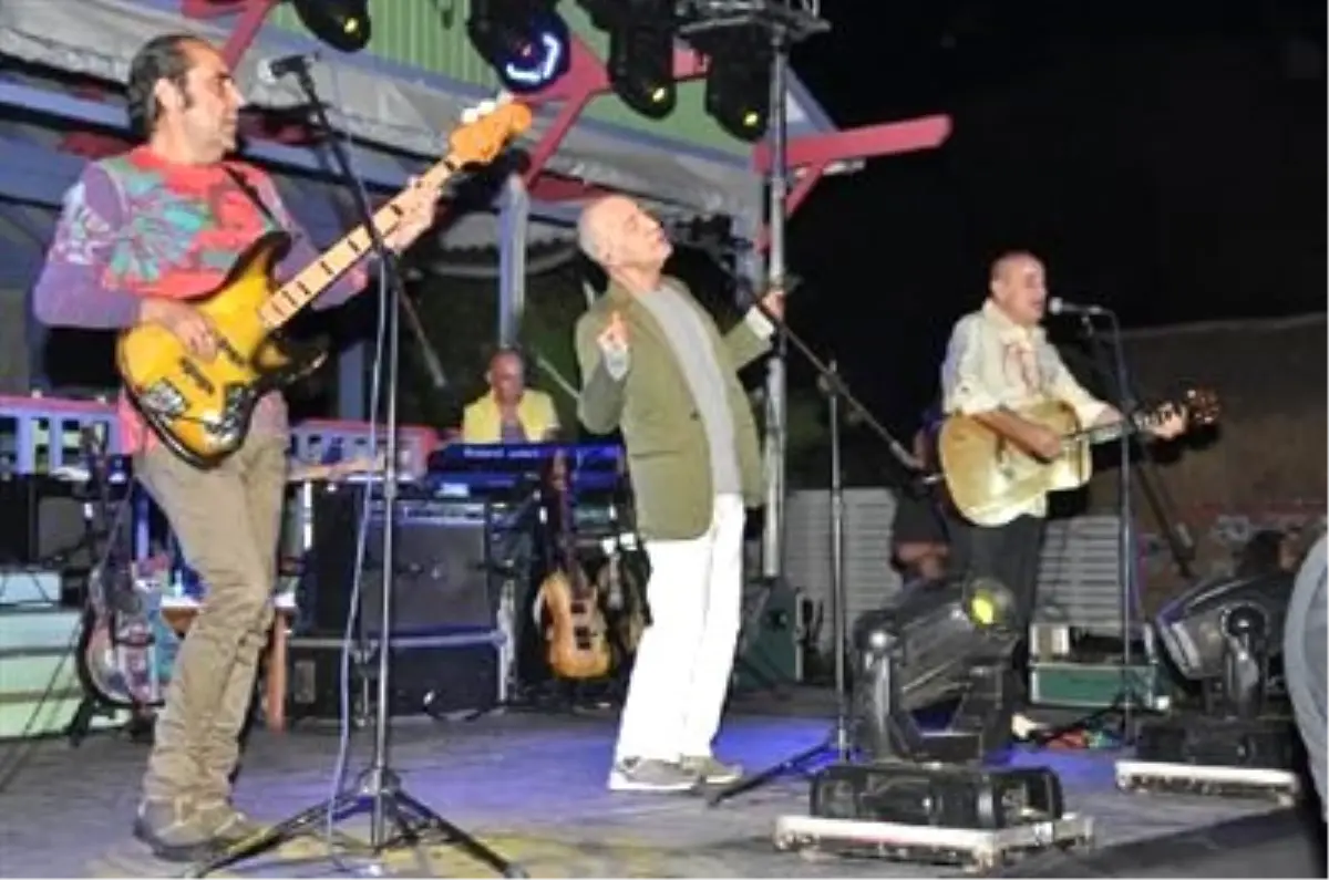 Mfö Foçalılar'ı Çoşturdu