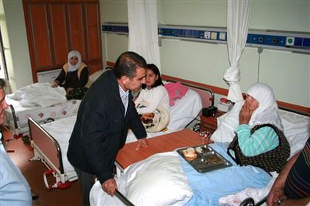 Milletvekili Ali Turan Hastaların Bayramını Kutladı
