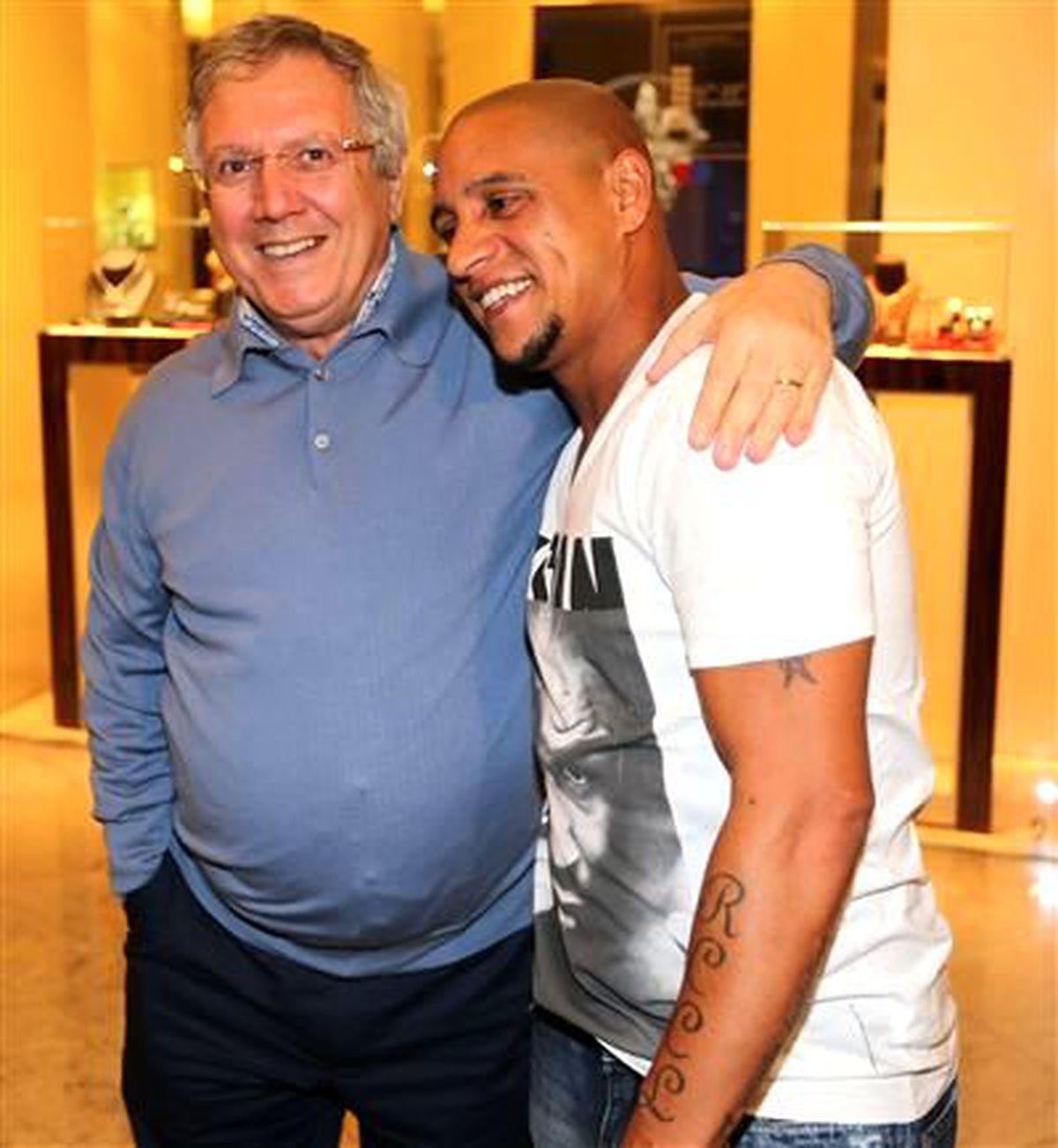 Roberto Carlos, Moskova\'da Fenerbahçe Kampını Ziyaret Etti