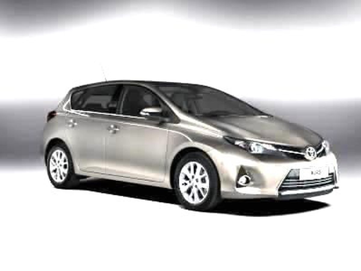 Yeni Toyota Auris Sahneye Çıkıyor