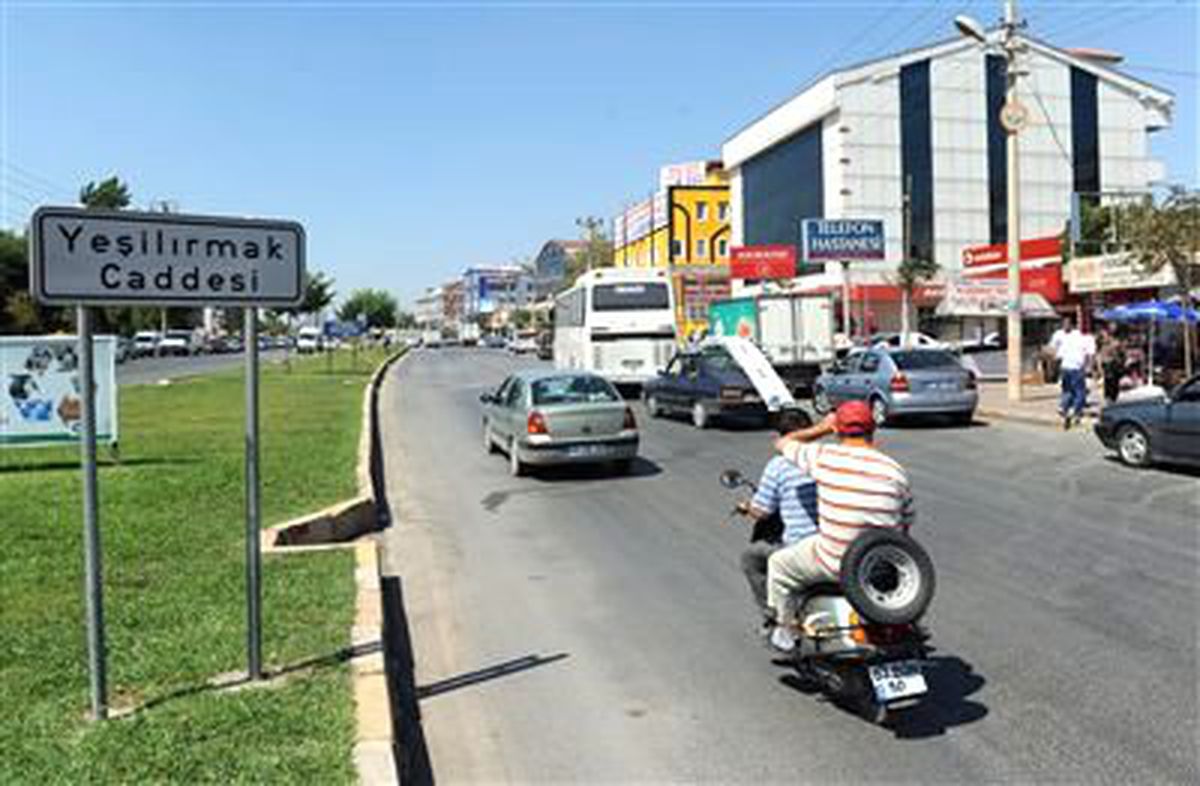 Yeşilırmak Caddesi\'nin Asfaltı Yenilenecek