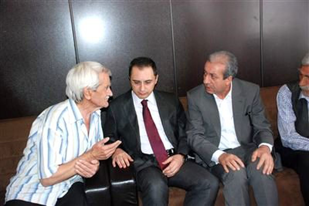 Bakan Eker, Davut Azak\'ın Taziyesine Katıldı