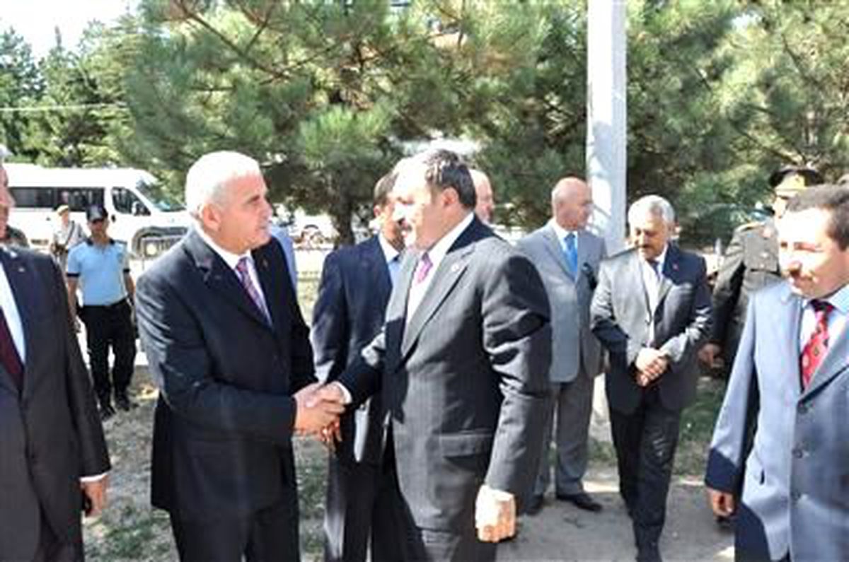 Bakan Eroğlu Sinanpaş\'da