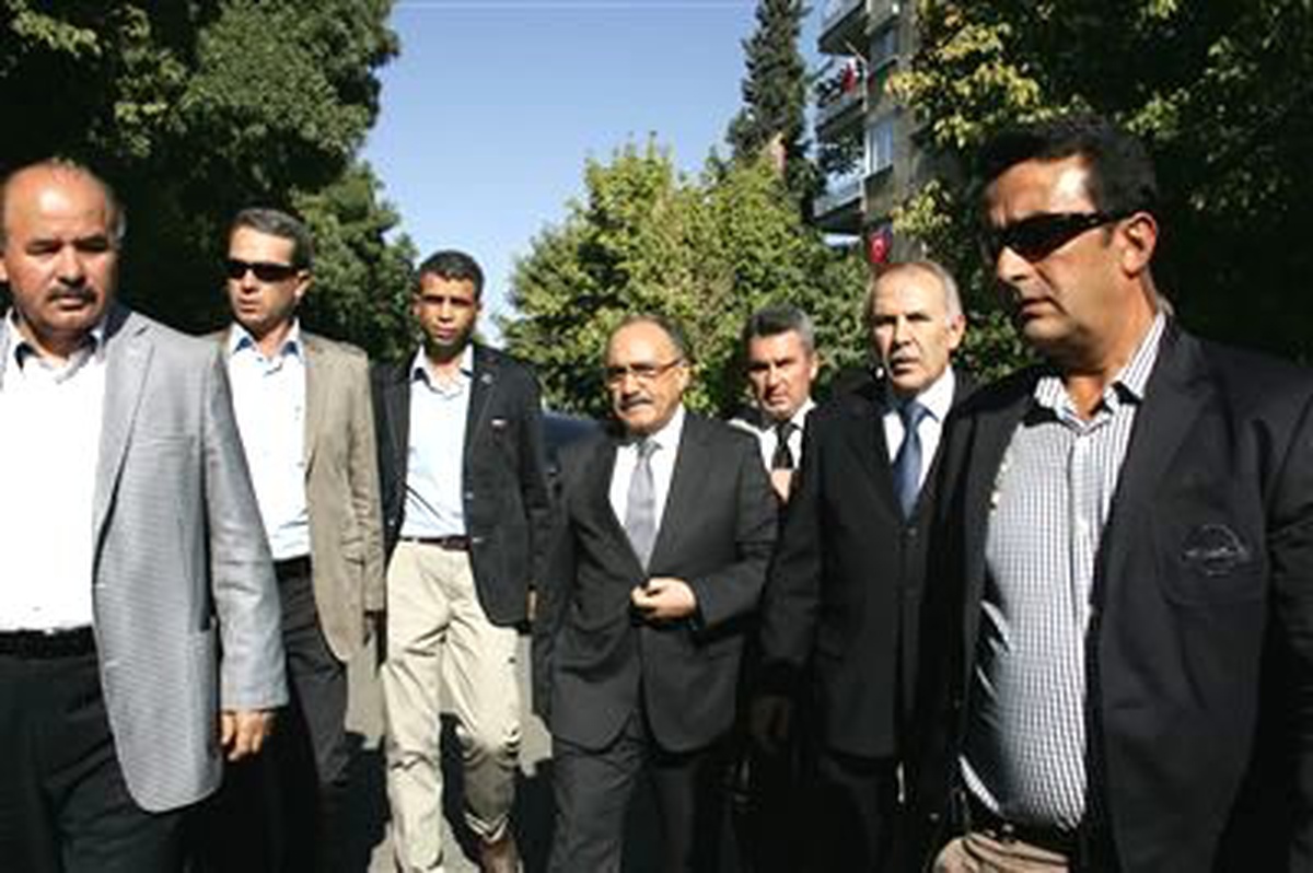 Bakanlar Cenaze Törenine Katıldılar