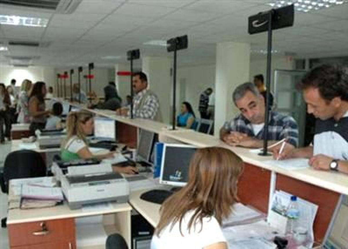 Bankalar Maaşı Müşteriye Ödetti