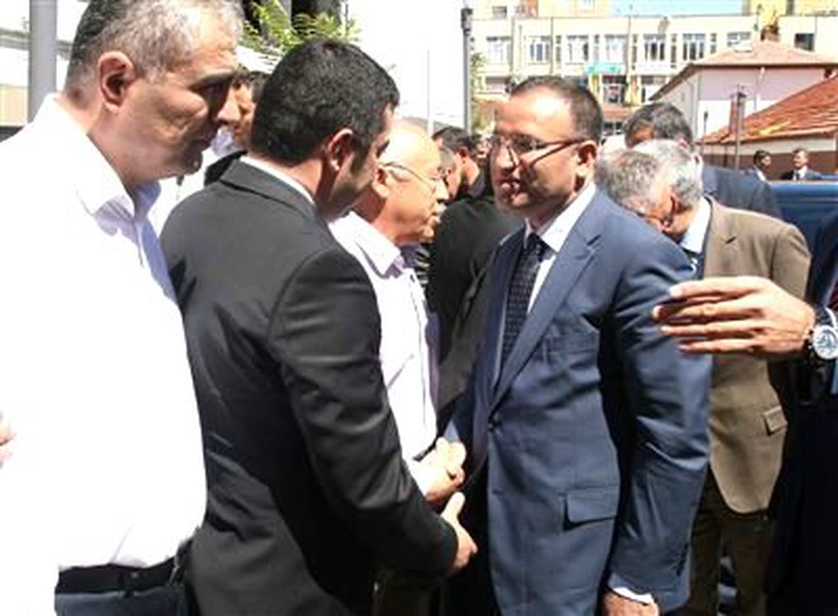 Başbakan Yardımcısı Bekir Bozdağ, "Hiçbir Bomba Türkler ve Kürtler Arasındaki Kardeşlik Hukukunu...