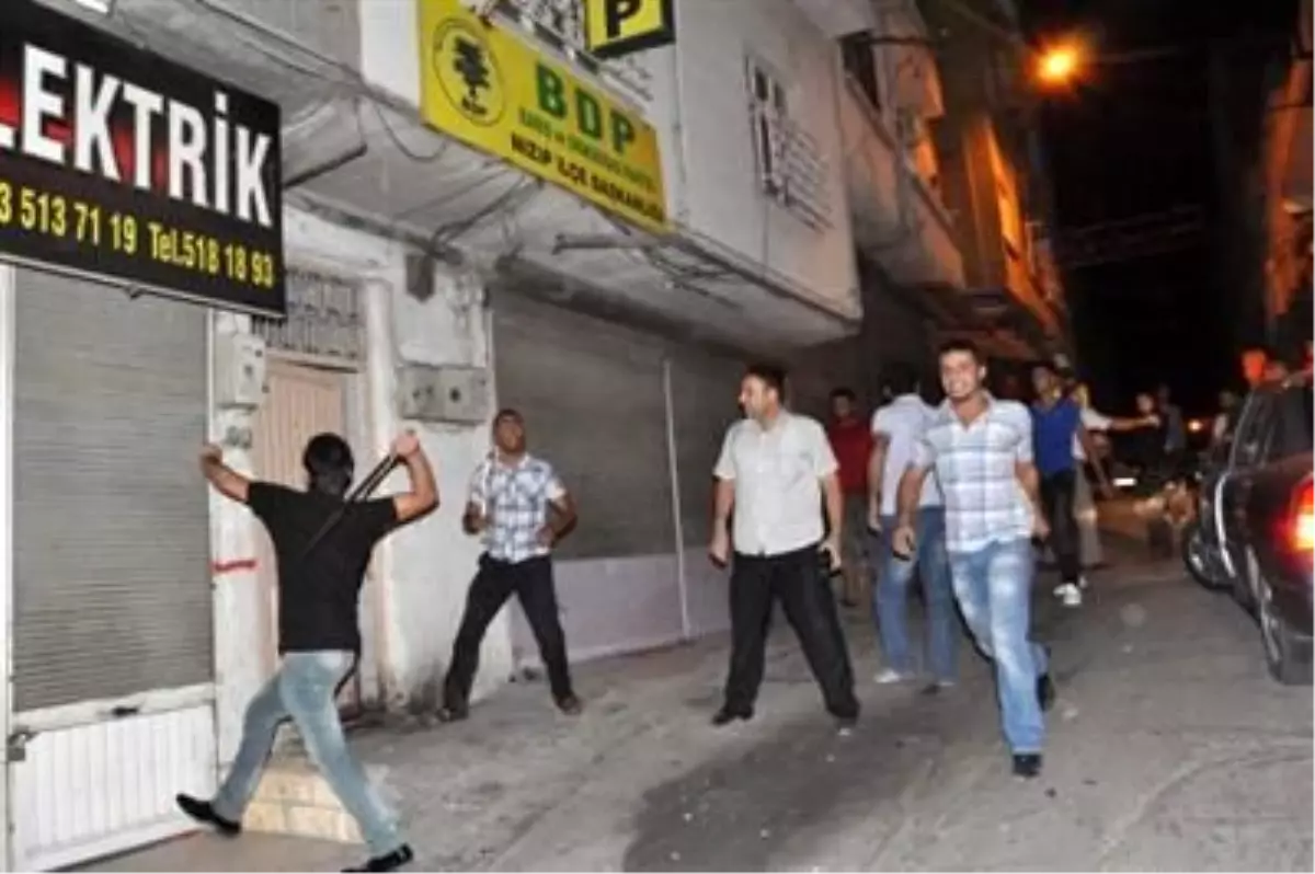 BDP Nizip İlçe Teşkilatına Saldırı