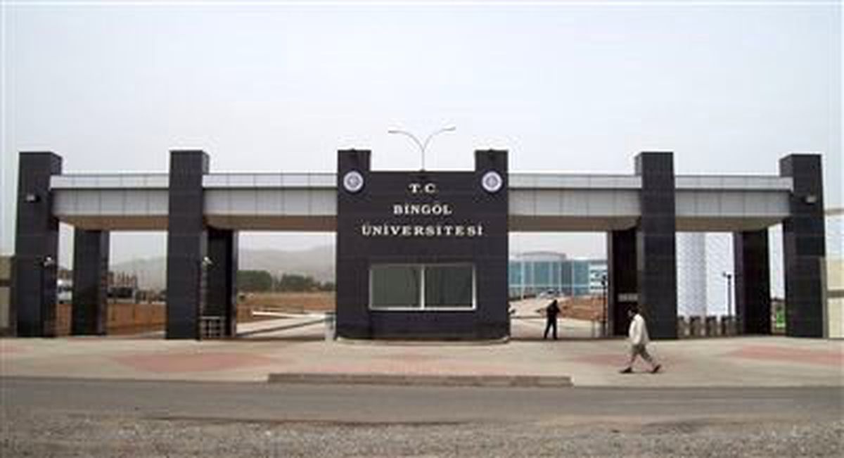 Bü\'ye 2 Bin 475 Öğrenci Kayıt Yaptı