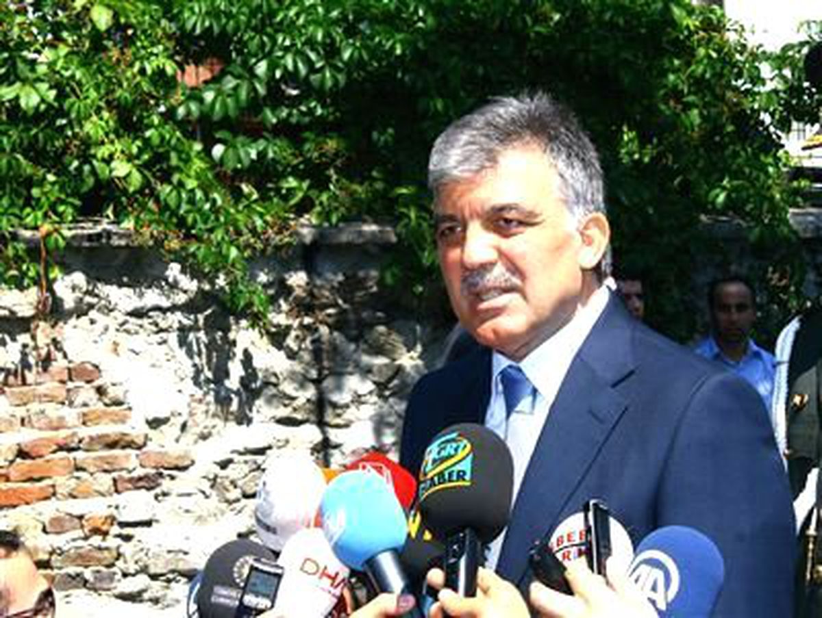 Cumhurbaşkanı Abdullah Gül, Gaziantep\'te 9 Vatandaşın Hayatını Kaybettiği Saldırıyla İlgili Olarak,...