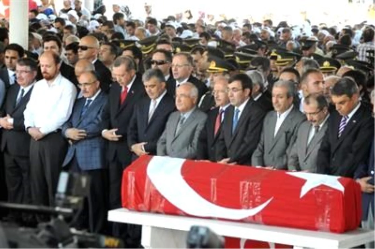 Devletin Zirvesi, Gaziantep\'te Cenaze Törenine Katıldı