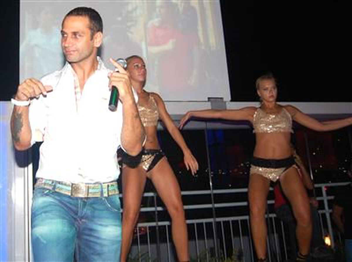 Doğuş\'la Tüm Disko Tek Yürek Oldu