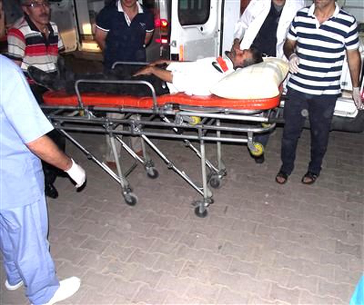 Düğüne Giden Minibüs Kaza Yaptı