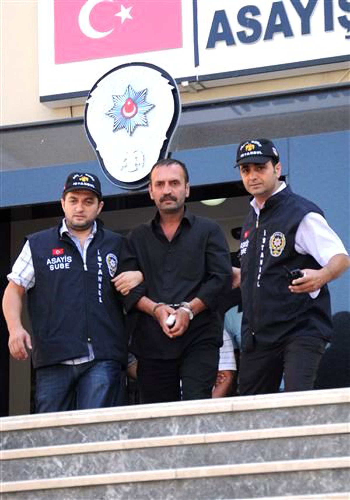 Eski Futbolcunun Katil Zanlıları Adliyeye Sevk Edildi