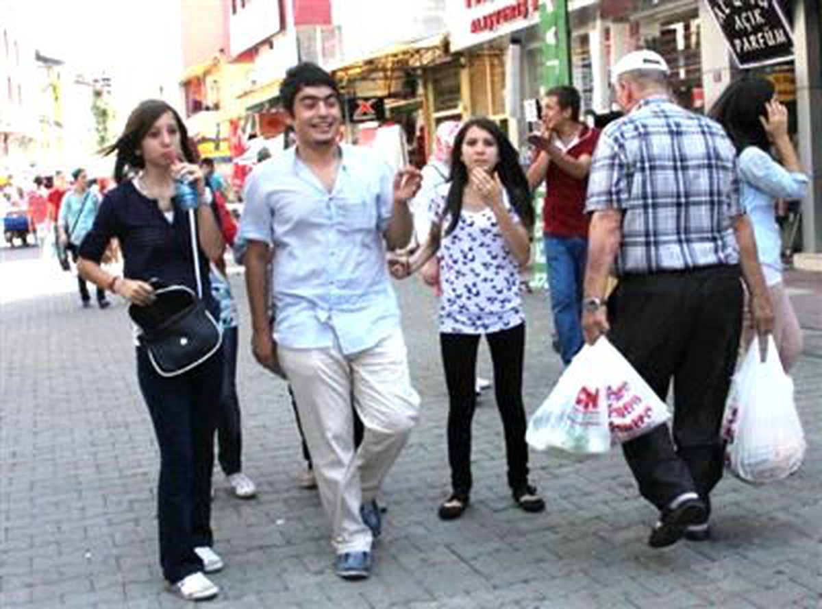 Fındık Hasadı, Kızlar Bayramı\'na Rağbeti Azalttı
