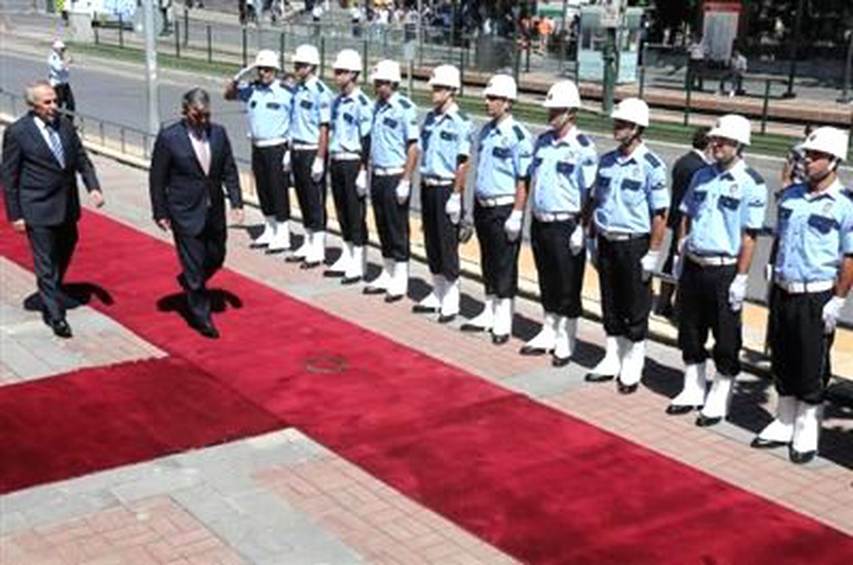 "Onların Sicilleri Kabarıktır"