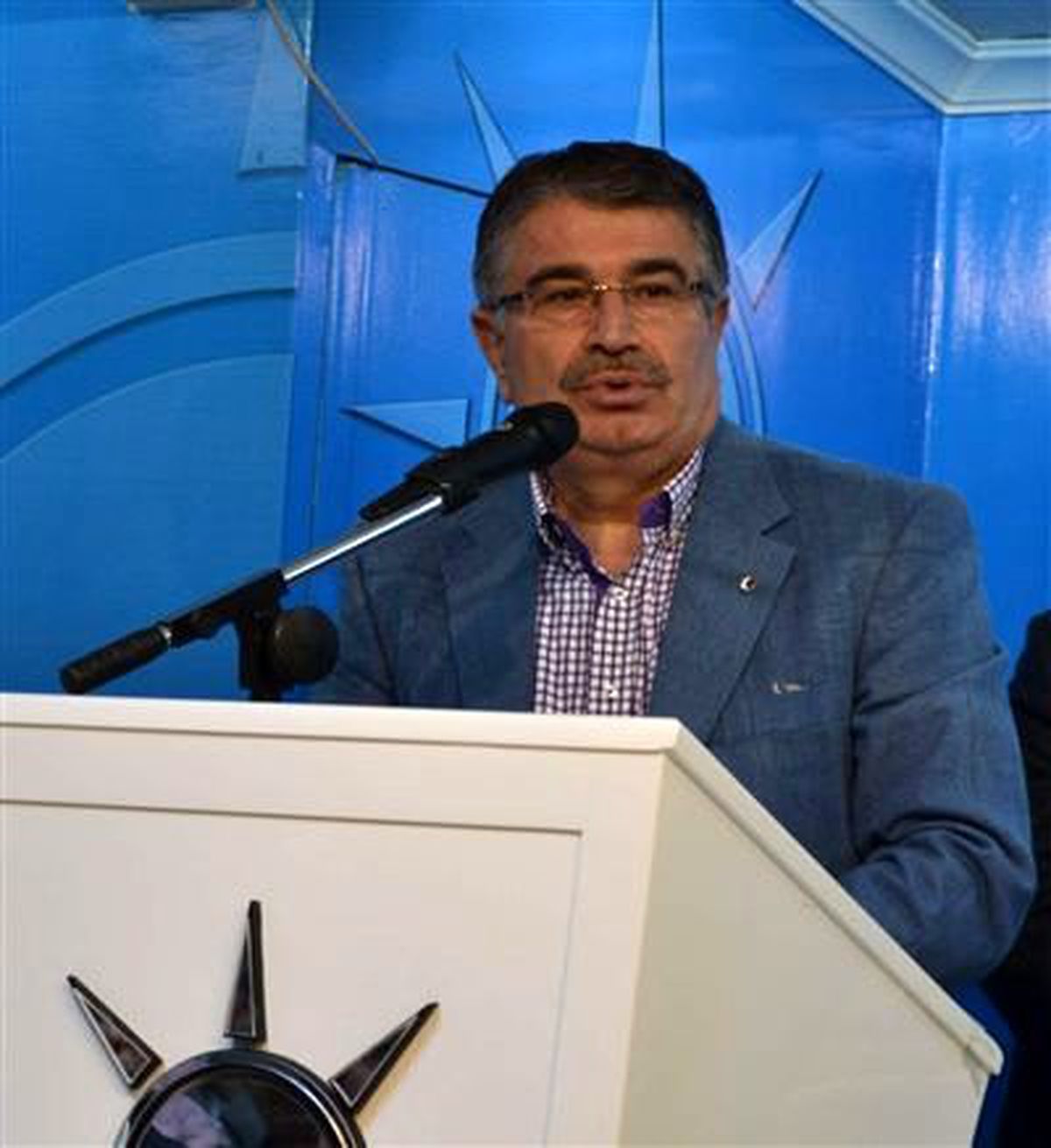İçişleri Bakanı İdris Naim Şahin, Gaziantep\'teki Patlamaya İlişkin, "Terör Olayı Bir Siyasi...