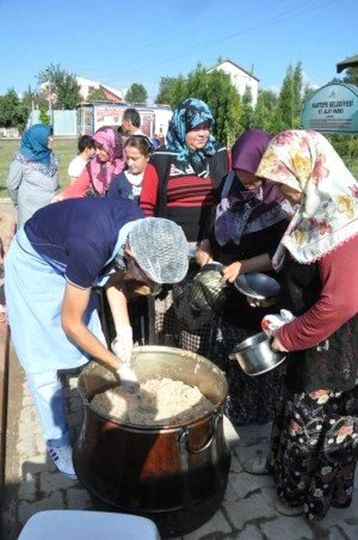 Kartepe\'de Keşkek Kaynadı