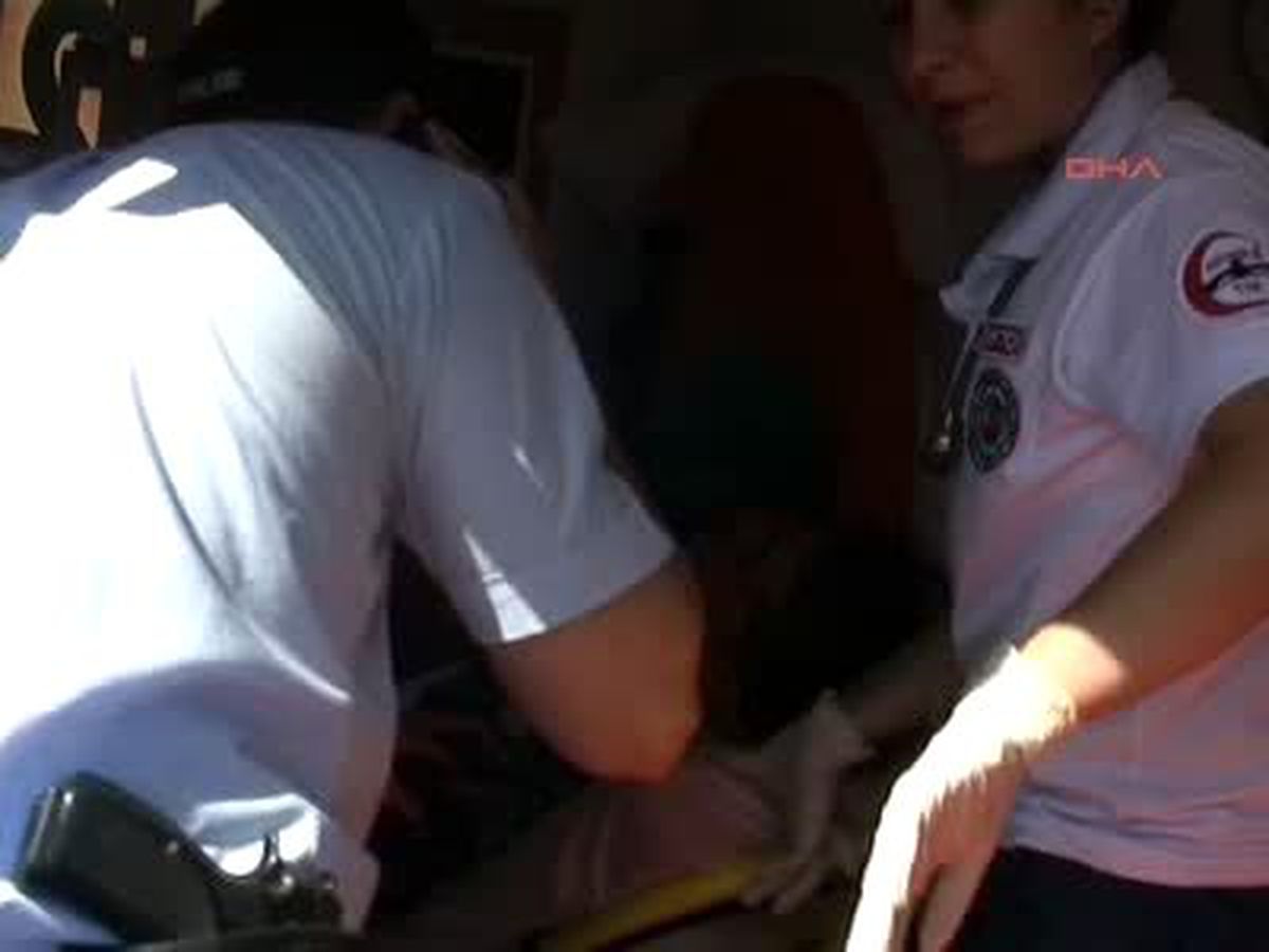 Mahalleliden Polislere Linç Girişimi