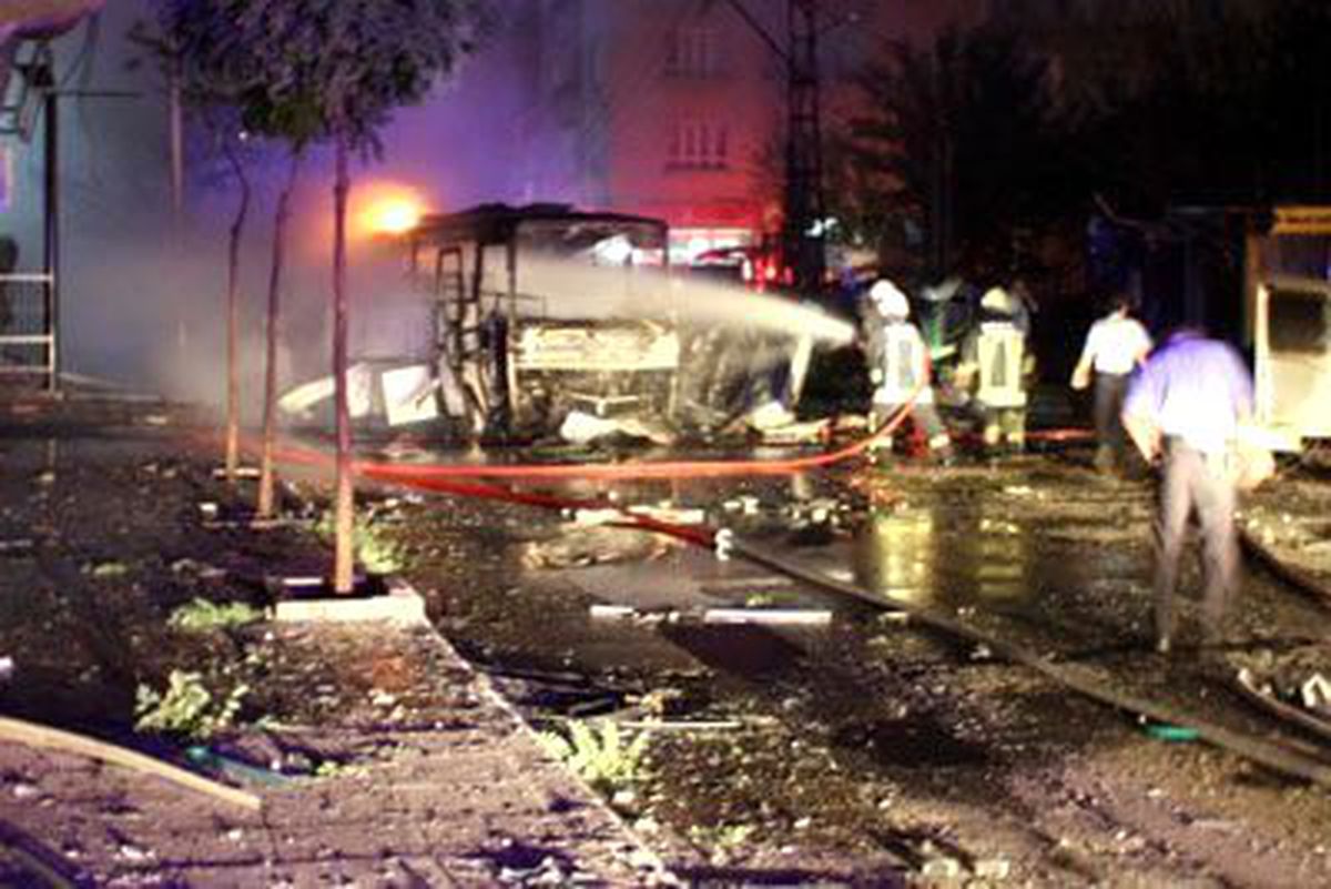 Otomobil Geyve\'den Çalınmış