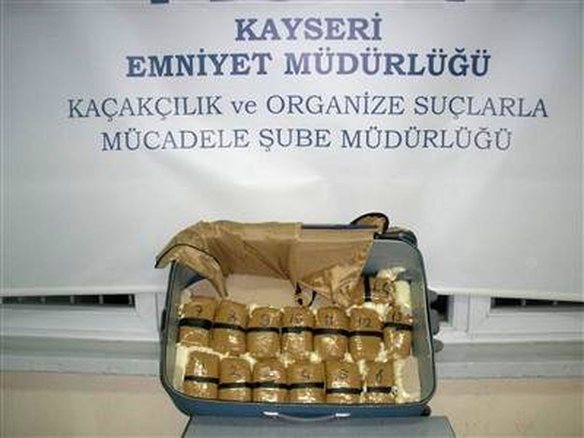 Otomobilde 7 Kilo Eroin Ele Geçirildi