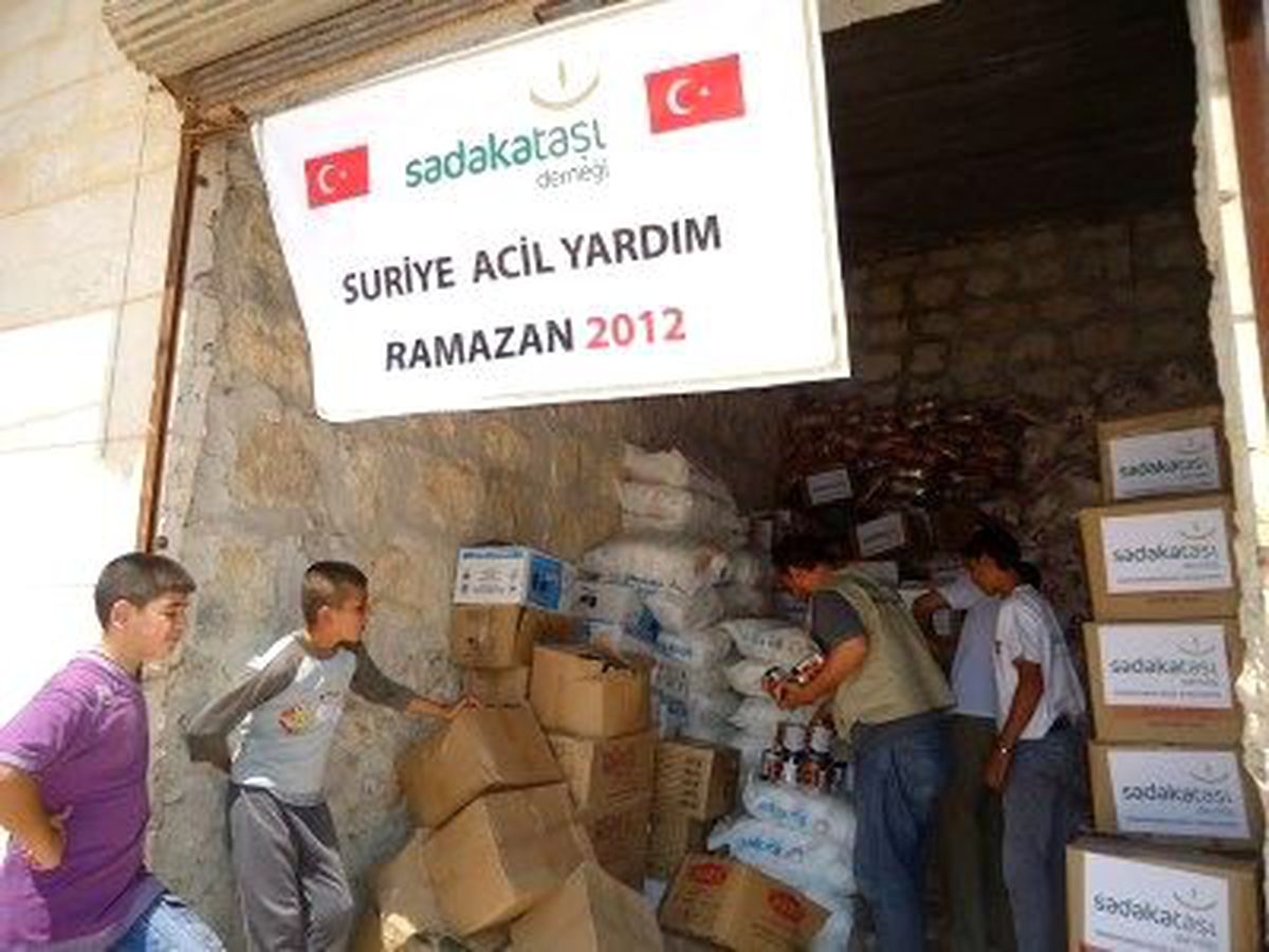 Sadakataşı Derneği Suriye\'de

