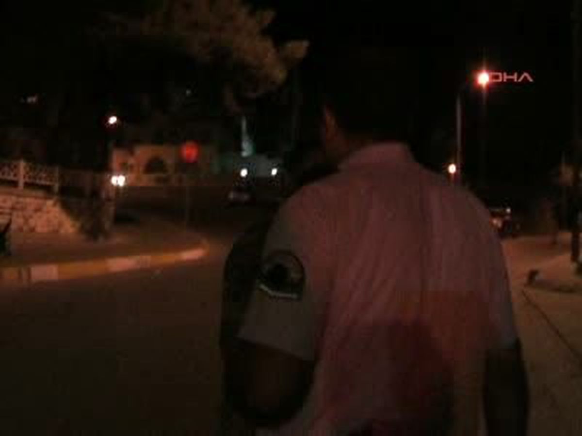 Bomba İmha Uzmanlarının Şüpheli Paket Mesaisi