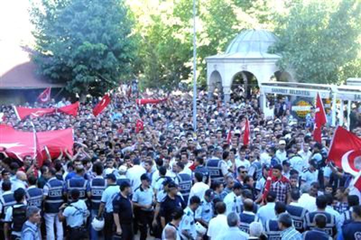 Şehit Jandarma Uzman Çavuş Mehmet Can Son Yolculuğuna Uğurlandı