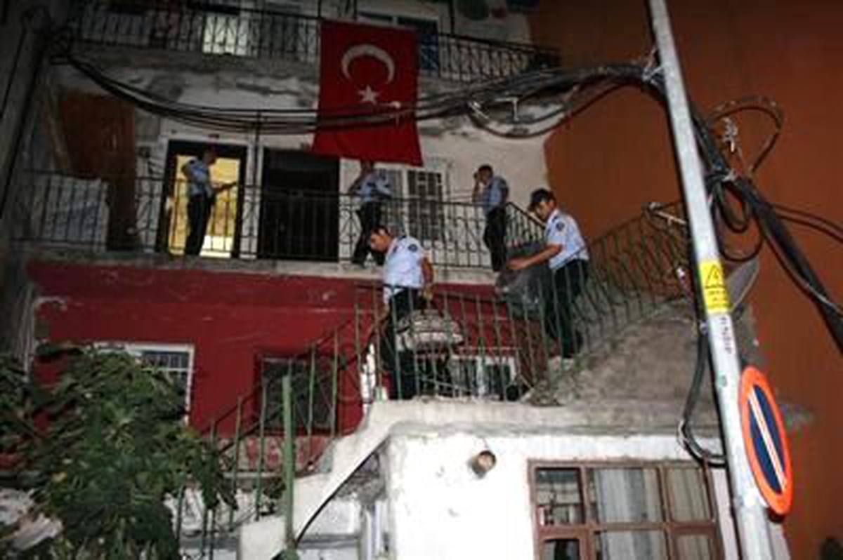 Şehit Topal\'ın Ailesi, Acı Haberi Bayram Ziyaretinde Aldı