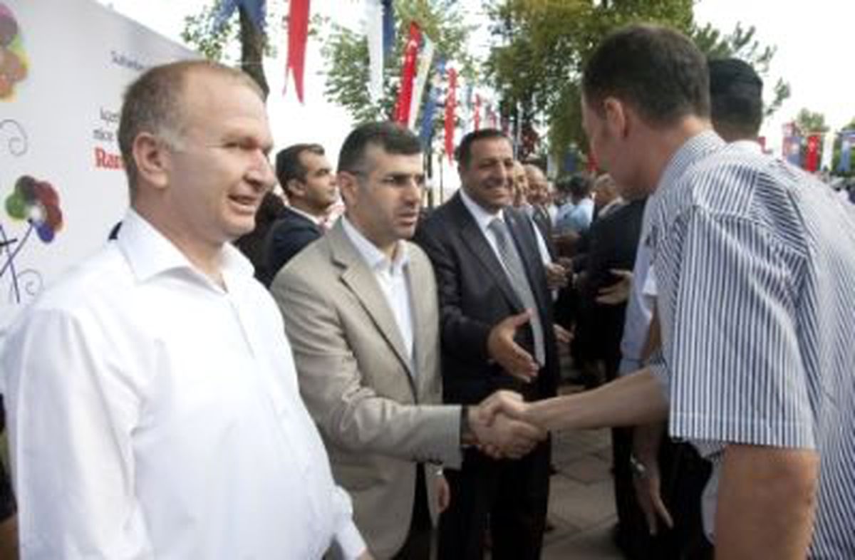 Sultanbeyli\'de Bayram Coşkusu