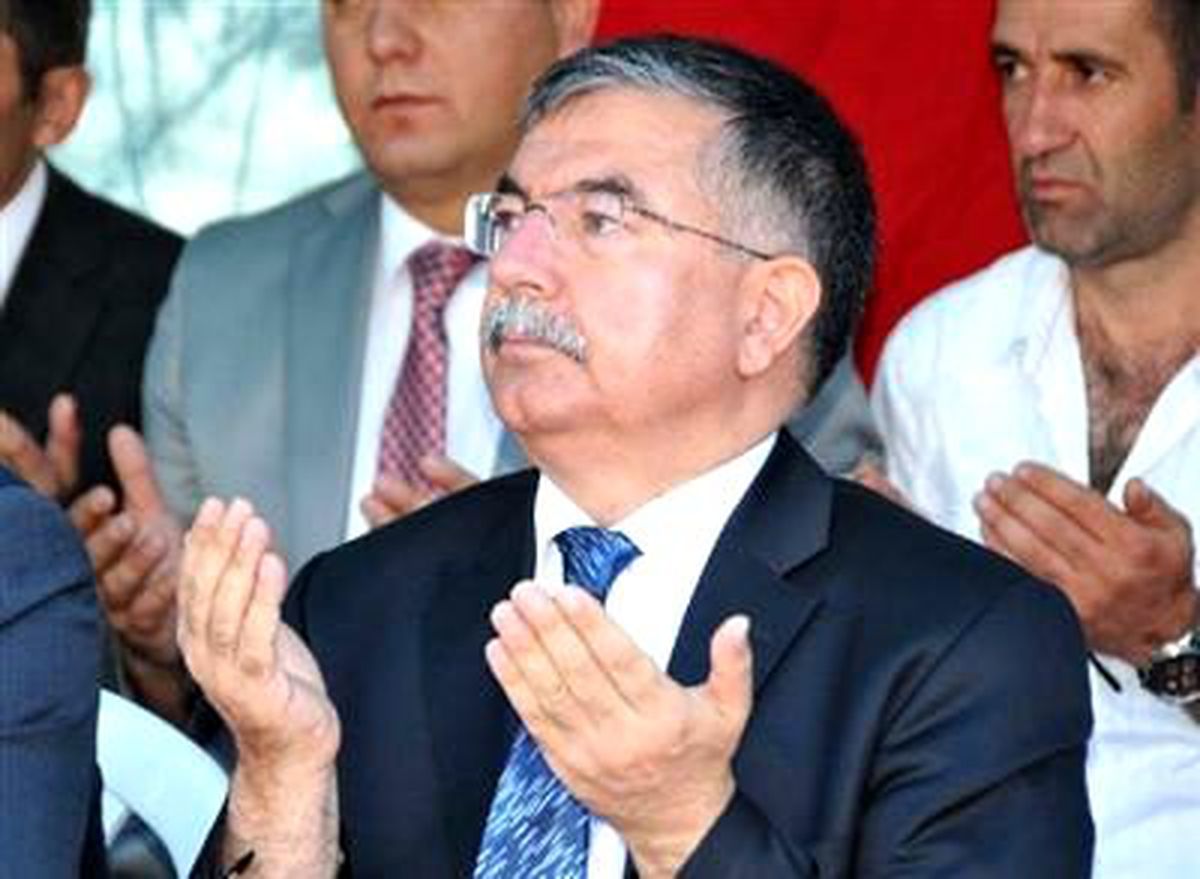 Yılmaz: Terörü Halledeceğiz