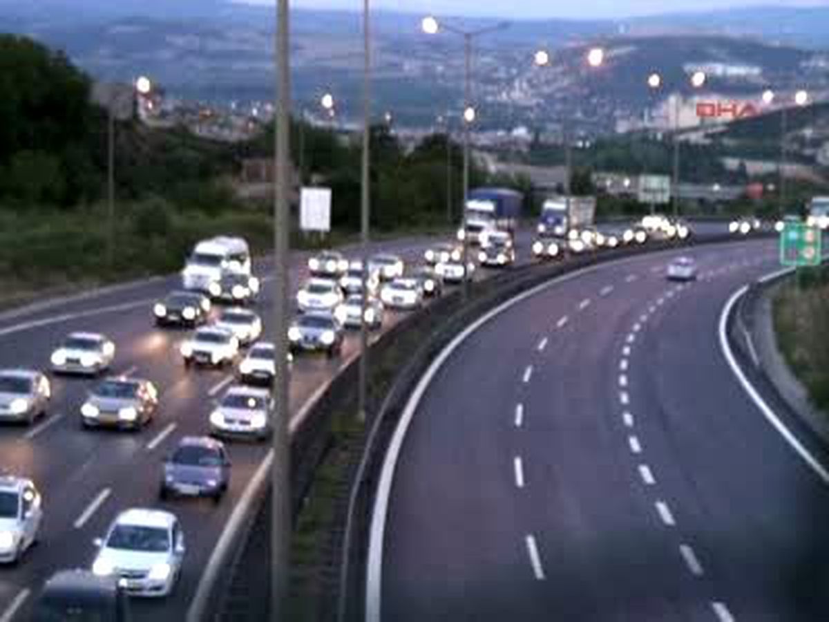 Trafik Yoğunluğu Devam Ediyor