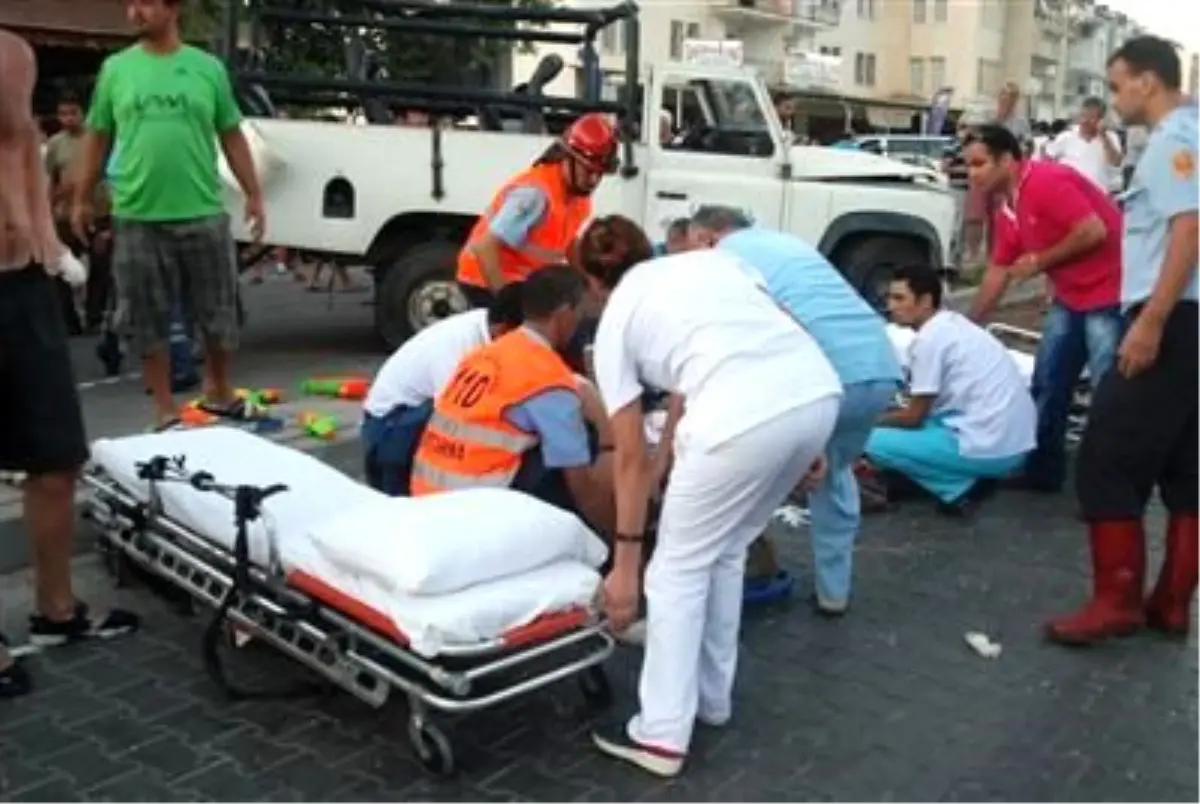 Cip Kaza Yaptı: 13 Yaralı