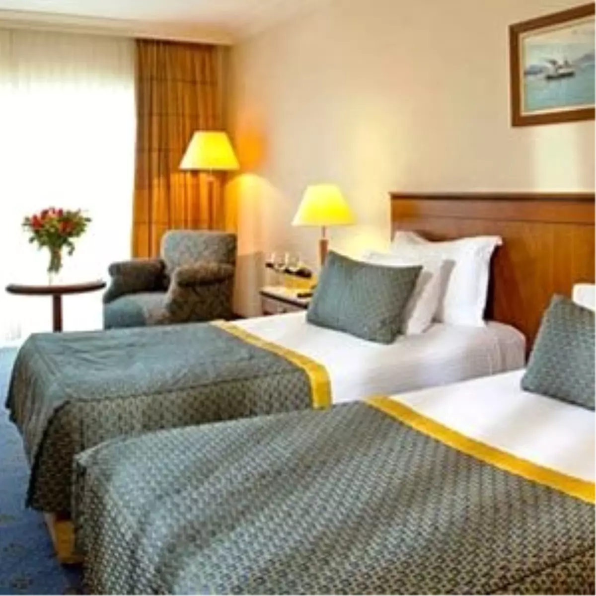 Türkler Otelde 4, Pansiyonda 5 Gece Kalıyor