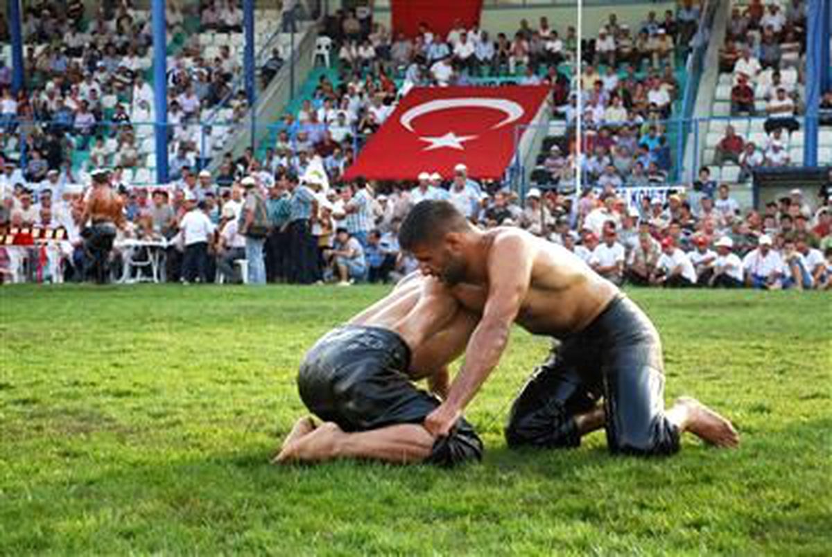 Altın Kiraz Yağlı Pehlivan Güreşleri 26 Ağustos\'ta Yapılıyor